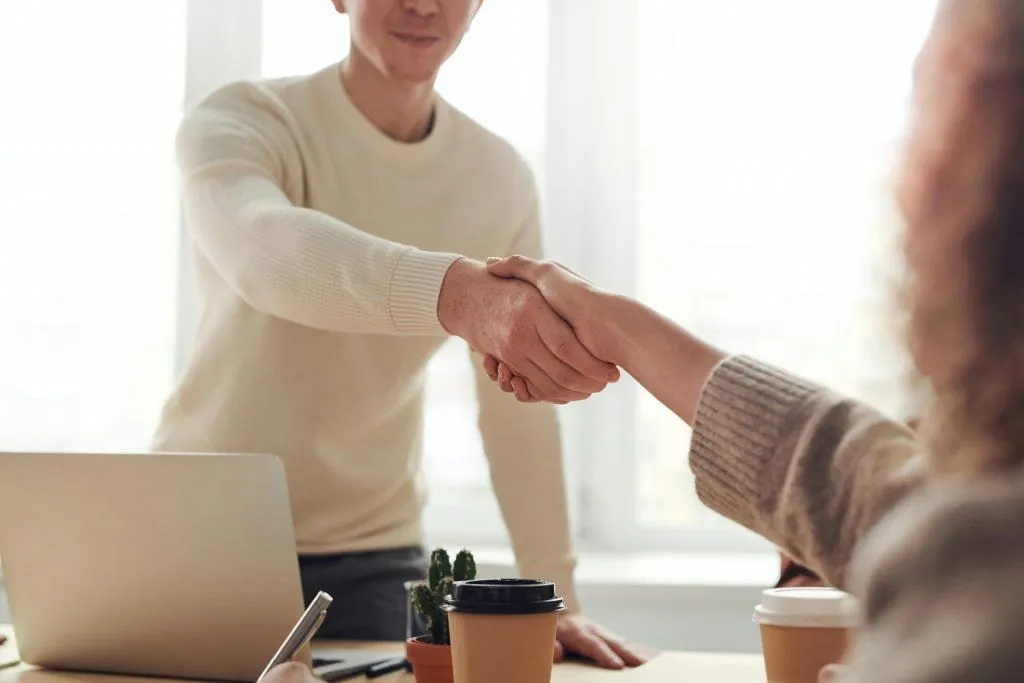 Persuasione tramite un compromesso di valore 